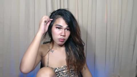 Snapshot of vampy_ebony_laxine chatting on 11/12/25, 06:25 vampy_ebony_laxine online show from 11/12/25, 06:25