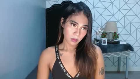 Snapshot of vampy_ebony_laxine chatting on 03/01/26, 02:08 vampy_ebony_laxine online show from 03/01/26, 02:08