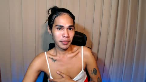 vampy_ebony_laxine online show from 06/20/26, 12:08