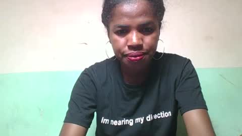 Snapshot of vanafiry chatting on 01/11/25, 02:15 vanafiry online show from 01/11/25, 02:15