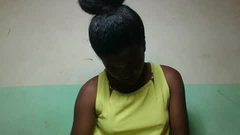 Snapshot of vanafiry chatting on 01/12/25, 04:00 vanafiry online show from 01/12/25, 04:00