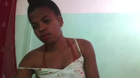 Snapshot of vanafiry chatting on 01/27/25, 05:03 vanafiry online show from 01/27/25, 05:03