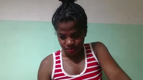 Snapshot of vanafiry chatting on 01/28/25, 12:22 vanafiry online show from 01/28/25, 12:22