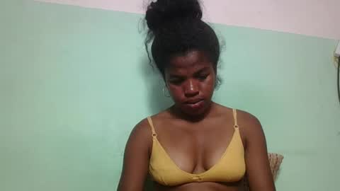 Snapshot of vanafiry chatting on 02/02/25, 10:24 vanafiry online show from 02/02/25, 10:24