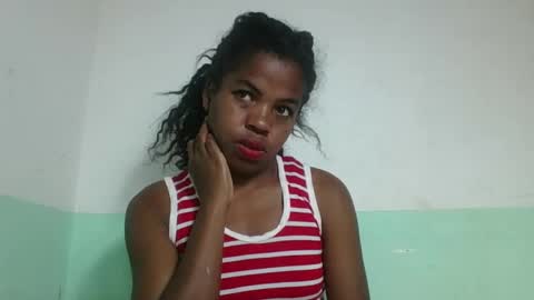 Snapshot of vanafiry chatting on 02/08/25, 03:30 vanafiry online show from 02/08/25, 03:30