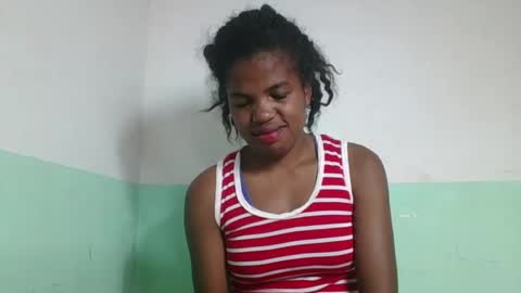 Snapshot of vanafiry chatting on 02/08/25, 02:05 vanafiry online show from 02/08/25, 02:05