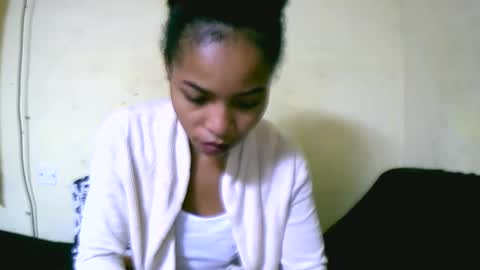 vanah344375 online show from 09/16/25, 06:36