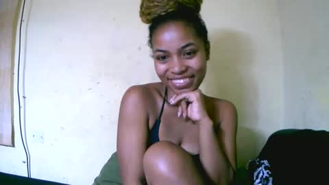 vanah344375 online show from 09/25/25, 11:41