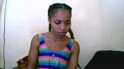 vanah344375 online show from 09/28/25, 03:50