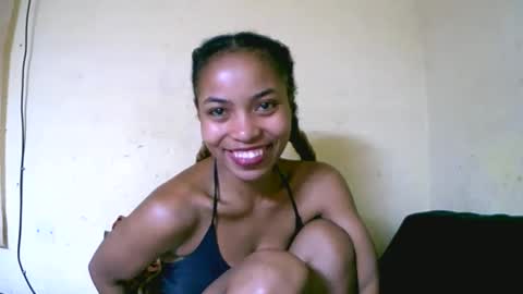 vanah344375 online show from 09/30/25, 12:54