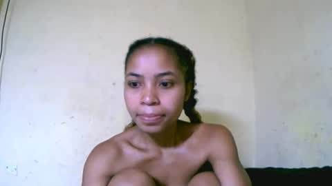 vanah344375 online show from 10/01/25, 01:50