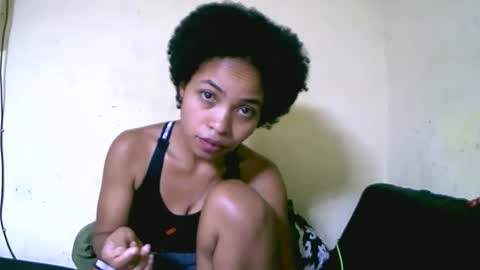 vanah344375 online show from 10/03/25, 10:29