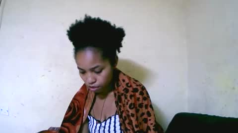 vanah344375 online show from 10/06/25, 05:43