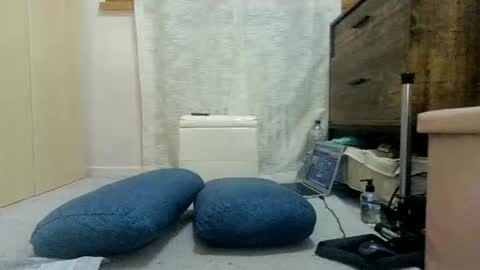 Snapshot of vanda26 chatting on 04/22/26, 06:05 Vanda online show from 04/22/26, 06:05