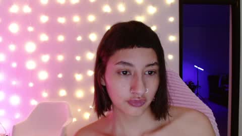 Snapshot of vandalovee chatting on 01/17/25, 12:31 Babi Alu online show from 01/17/25, 12:31