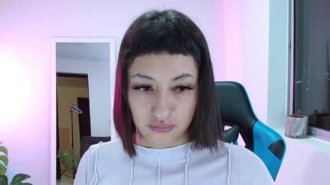 Snapshot of vandalovee chatting on 01/24/25, 04:59 Babi Alu online show from 01/24/25, 04:59