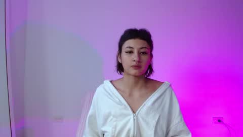 Snapshot of vandalovee chatting on 02/09/25, 11:25 Babi Alu online show from 02/09/25, 11:25