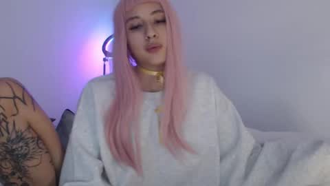 Snapshot of vandalovee chatting on 02/24/25, 09:32 Babi Alu online show from 02/24/25, 09:32