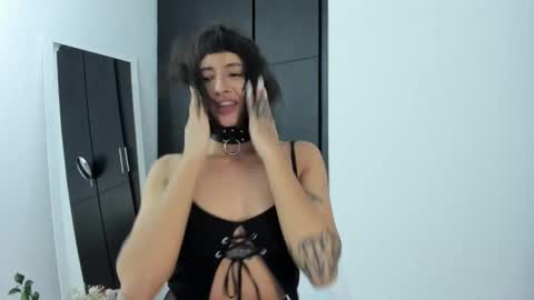 Snapshot of vandalovee chatting on 03/12/25, 08:51 Babi Alu online show from 03/12/25, 08:51