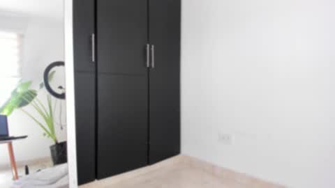 Snapshot of vandalovee chatting on 09/13/25, 07:02 Babi Alu online show from 09/13/25, 07:02