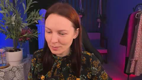 Snapshot of vandarossi chatting on 11/22/25, 09:41 Vanda online show from 11/22/25, 09:41