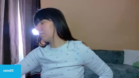 Snapshot of vandifive chatting on 03/06/26, 10:17 Vandi online show from 03/06/26, 10:17