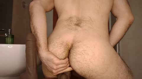 Snapshot of vandik669 chatting on 04/20/26, 12:30 vandik669 online show from 04/20/26, 12:30