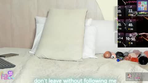 Snapshot of vane_lips chatting on 03/28/26, 03:17 V A N E online show from 03/28/26, 03:17