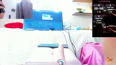 Snapshot of vane_lips chatting on 04/01/26, 03:07 V A N E online show from 04/01/26, 03:07