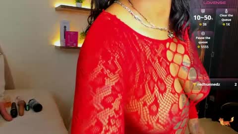 Snapshot of vane_lips chatting on 05/31/26, 03:15 V A N E online show from 05/31/26, 03:15