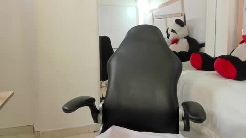 Vanel Lope online show from 05/15/26, 11:01