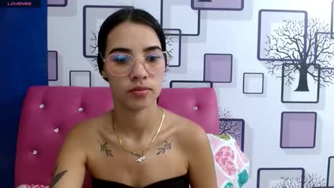 VANESA online show from 09/15/25, 12:05