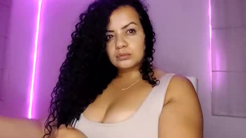 Snapshot of vanesam chatting on 03/06/26, 06:21 vanessa and samantha online show from 03/06/26, 06:21