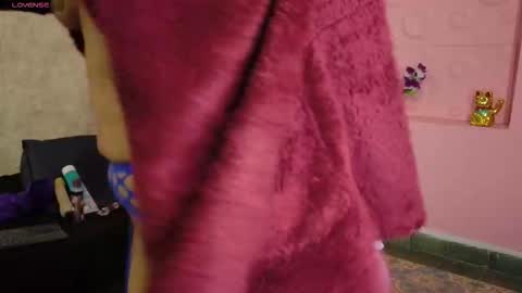 Vanessa online show from 10/24/25, 09:33