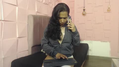 Snapshot of vanessa_7_ chatting on 11/27/25, 07:05 Vanessa online show from 11/27/25, 07:05