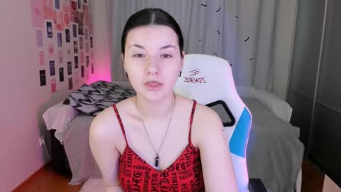 Vanessa online show from 03/10/25, 05:22