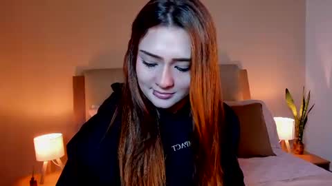 Snapshot of vanessa_foxyy chatting on 06/19/26, 07:50 vanessa_foxyy online show from 06/19/26, 07:50