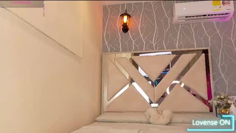    online show from 10/28/25, 12:19