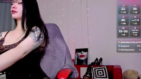 Snapshot of vanessa_ives chatting on 03/09/25, 09:13 Vanessa online show from 03/09/25, 09:13
