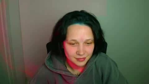 Snapshot of vanessa_lissme chatting on 05/04/26, 08:43 Vanessa online show from 05/04/26, 08:43