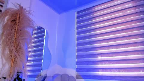 Vanessa Novvoa online show from 01/12/25, 09:08