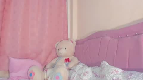 Snapshot of vanessa_sexyhot_ chatting on 05/29/26, 02:15 vanessa online show from 05/29/26, 02:15