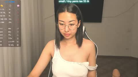 Snapshot of vanessa_sxy chatting on 07/10/26, 04:31 Vanessa online show from 07/10/26, 04:31