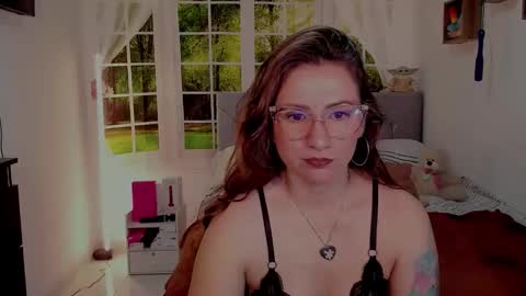 Snapshot of vanessa_udream chatting on 06/06/26, 07:29 Vanessa online show from 06/06/26, 07:29