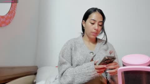 vanessaadol online show from 01/04/25, 10:27