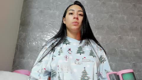 vanessaadol online show from 02/01/25, 10:05