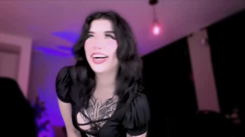 Snapshot of vanessablackrose chatting on 11/28/25, 02:14 Vanessa online show from 11/28/25, 02:14