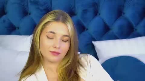 Snapshot of vanessacelesti chatting on 06/10/26, 06:34 Vanessa online show from 06/10/26, 06:34