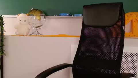 Vanessa online show from 10/28/25, 03:25