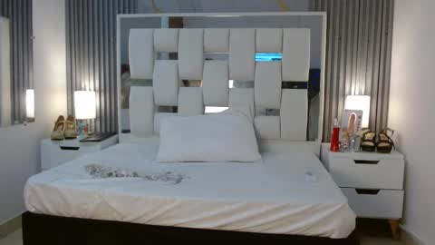 Vanessa Hard online show from 09/28/25, 03:28